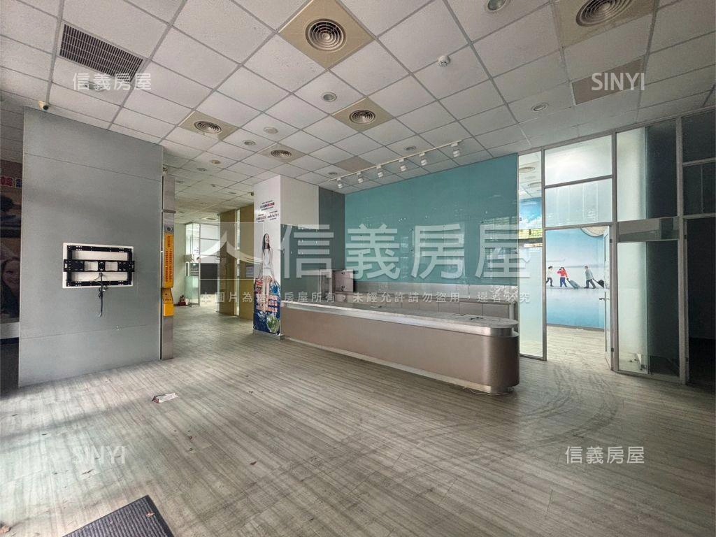 文心路大坪數商辦房屋室內格局與周邊環境