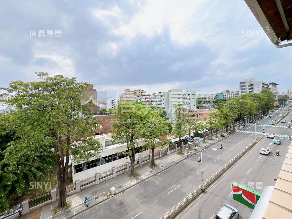 興大透天分層出入多間套房房屋室內格局與周邊環境