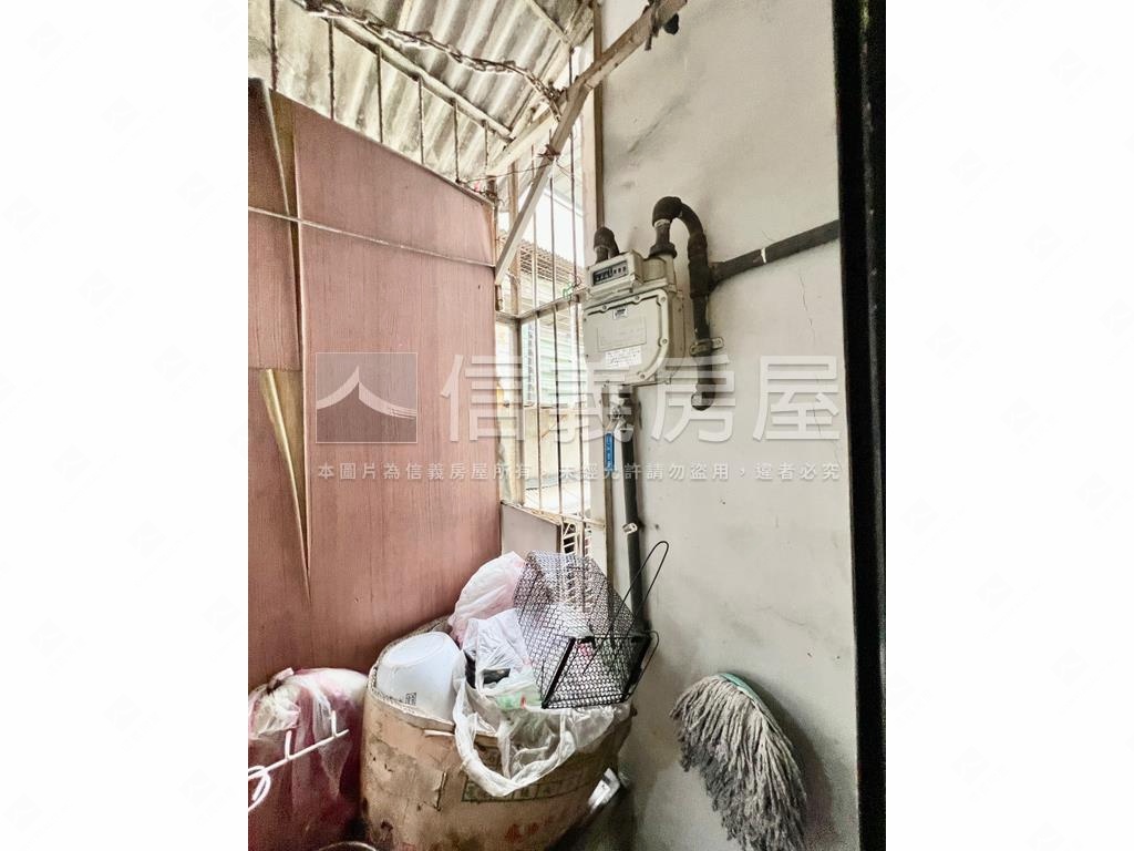 自強路邊間公寓大空間房屋室內格局與周邊環境
