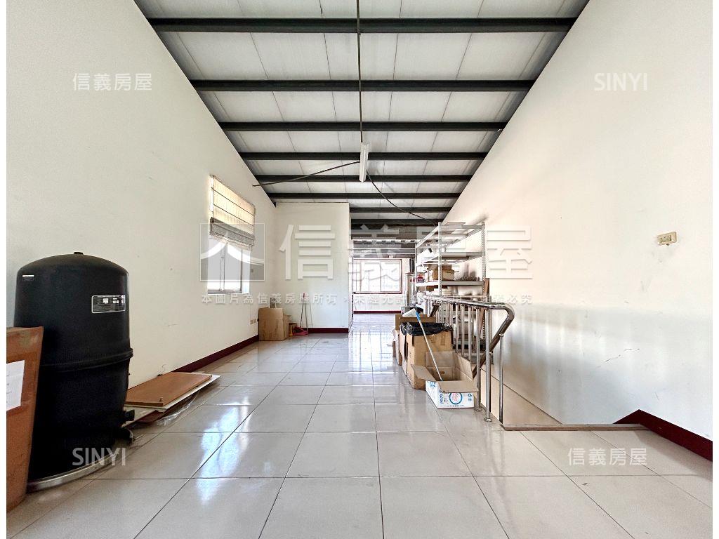 正路角窗透天店面房屋室內格局與周邊環境