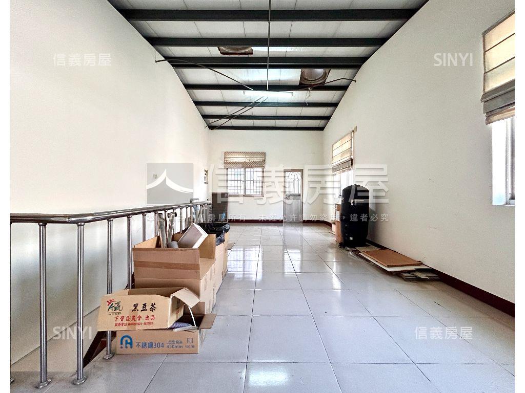 正路角窗透天店面房屋室內格局與周邊環境