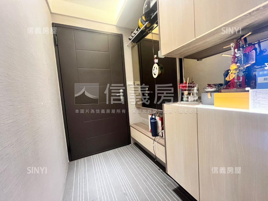 中路康萊爾三房有車位房屋室內格局與周邊環境