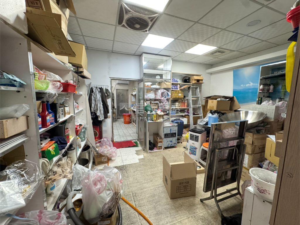 中正黃金文武店面房屋室內格局與周邊環境