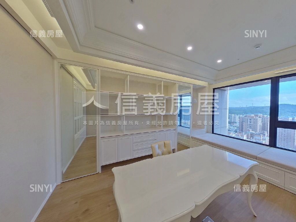 藝文瑰麗藍天綠意視野名宅房屋室內格局與周邊環境