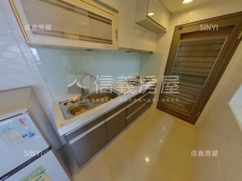 香草天空三房平面車位房屋室內格局與周邊環境