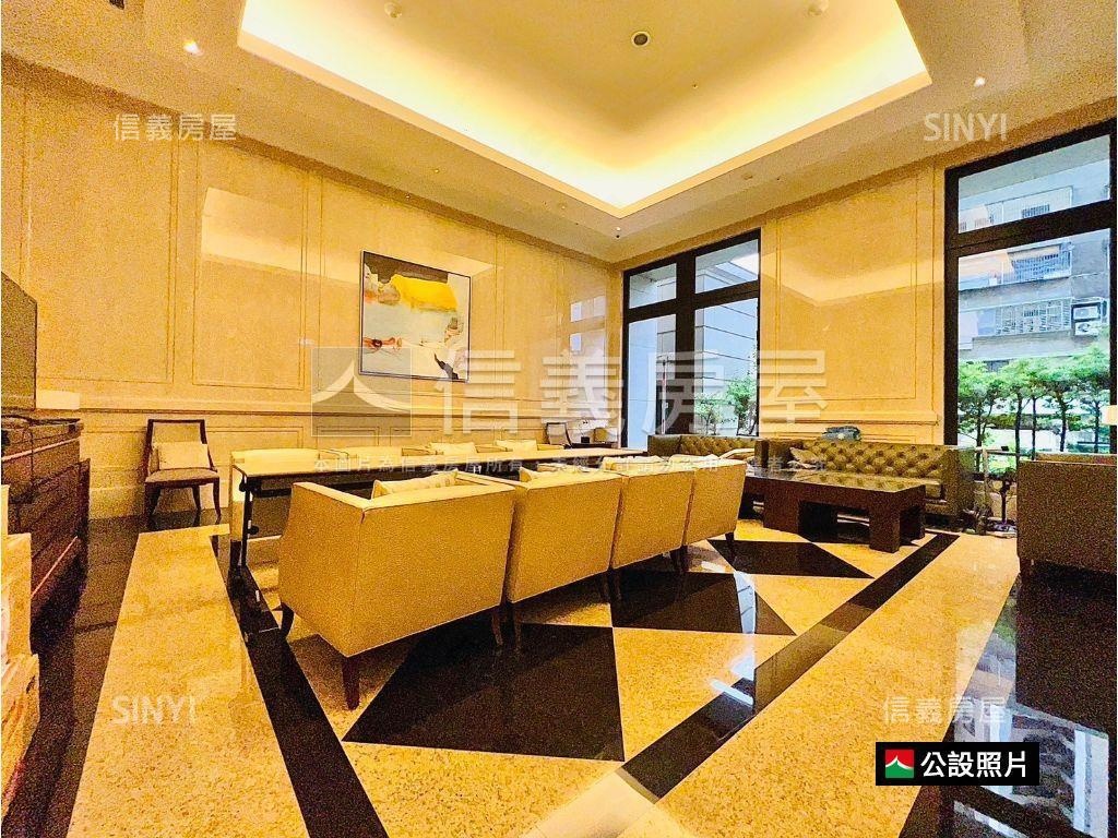 專任世界花園邊間兩房房屋室內格局與周邊環境