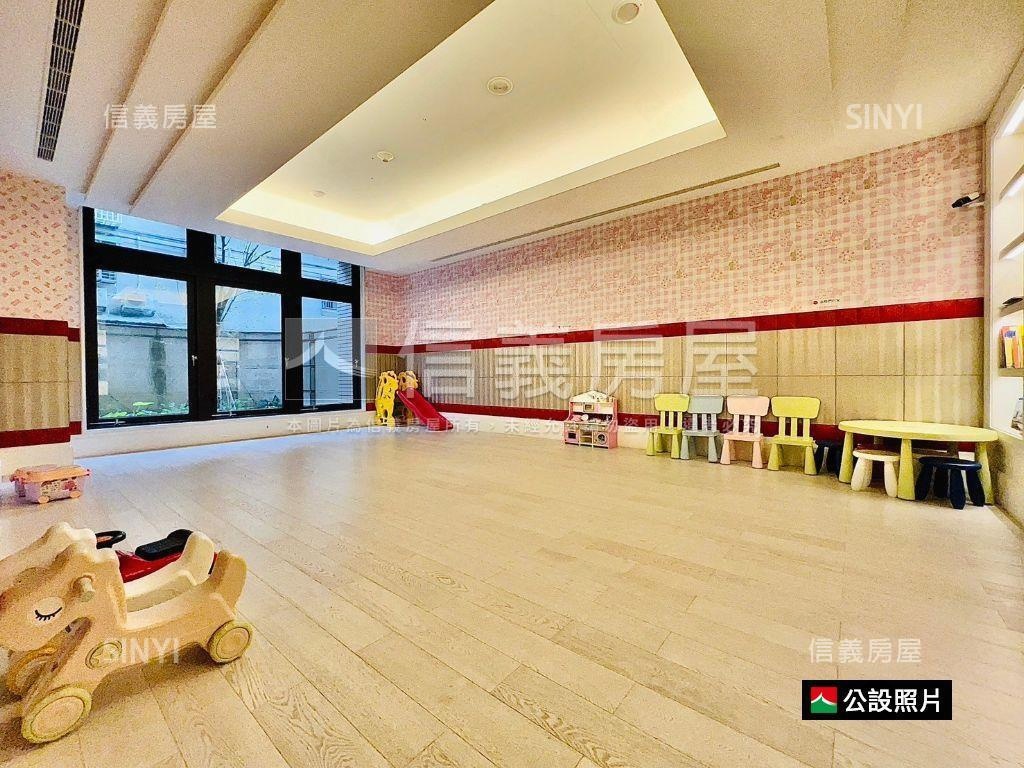 專任世界花園邊間兩房房屋室內格局與周邊環境