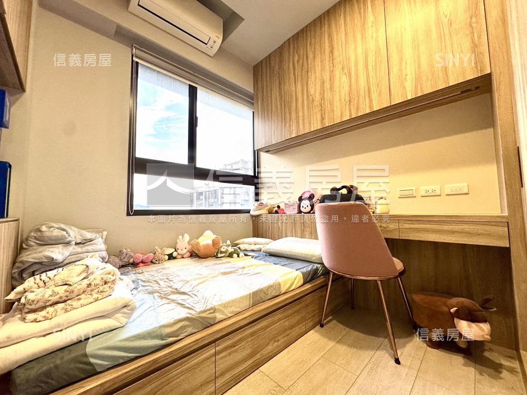 金鶯花園３房車位。美房屋室內格局與周邊環境