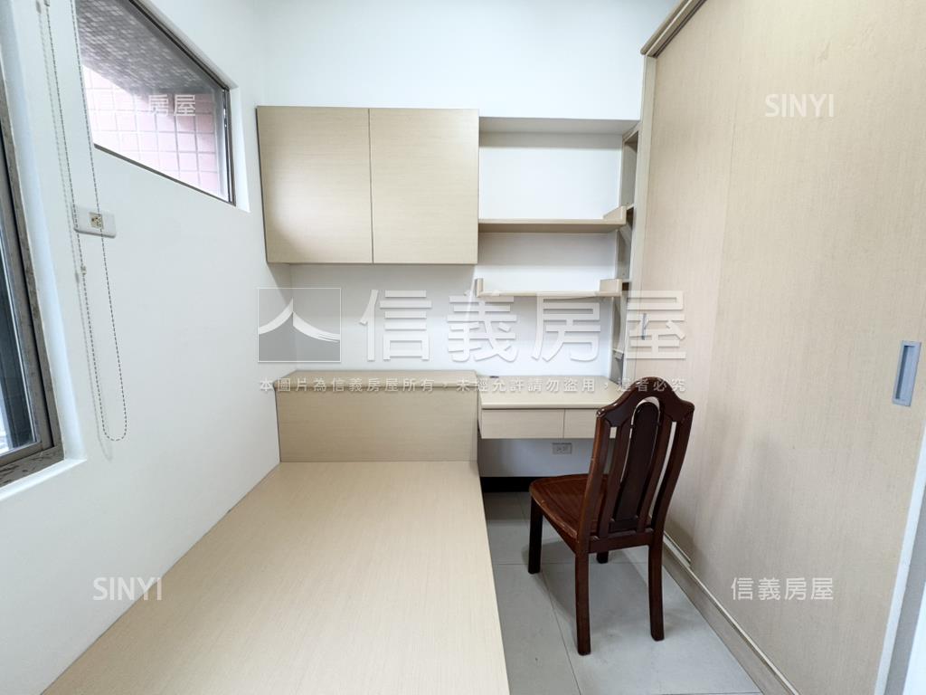 王者鄉三房＋車位房屋室內格局與周邊環境