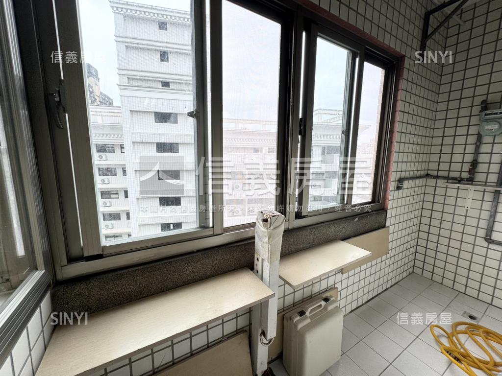 王者鄉三房＋車位房屋室內格局與周邊環境