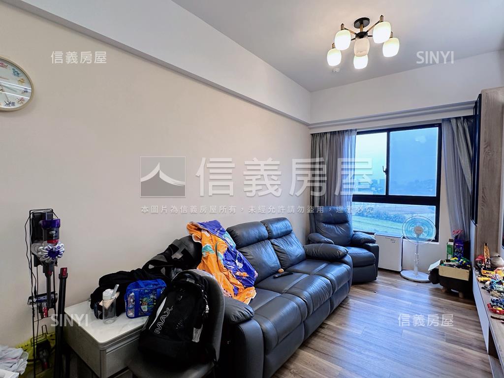 屋主誠售中壢兩房兩衛車位房屋室內格局與周邊環境