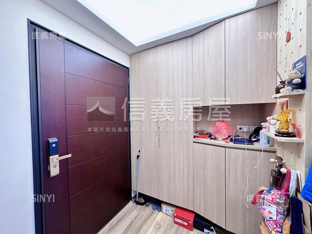 屋主誠售中壢兩房兩衛車位房屋室內格局與周邊環境