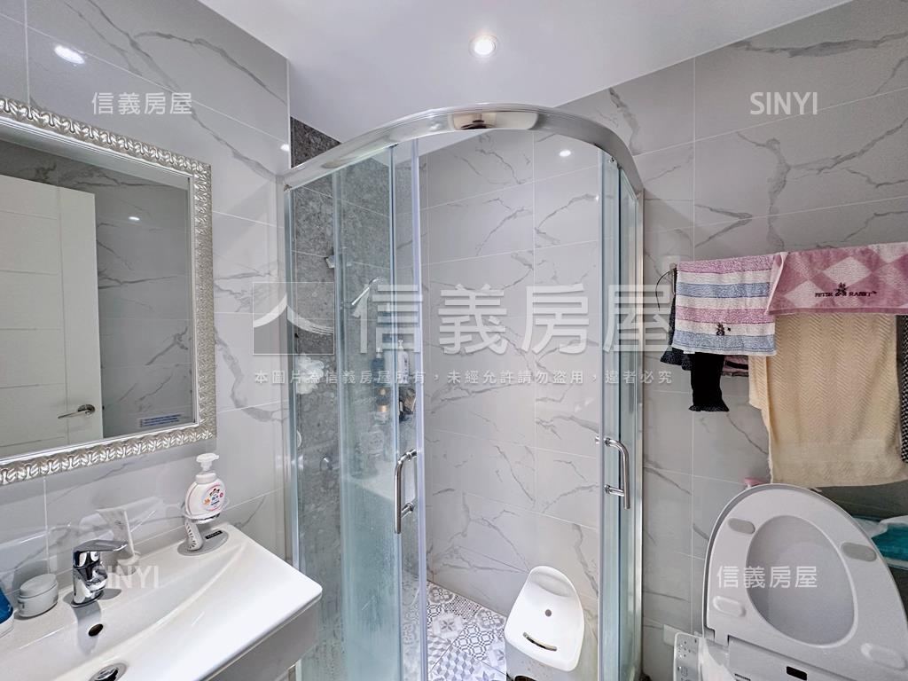 屋主誠售中壢兩房兩衛車位房屋室內格局與周邊環境