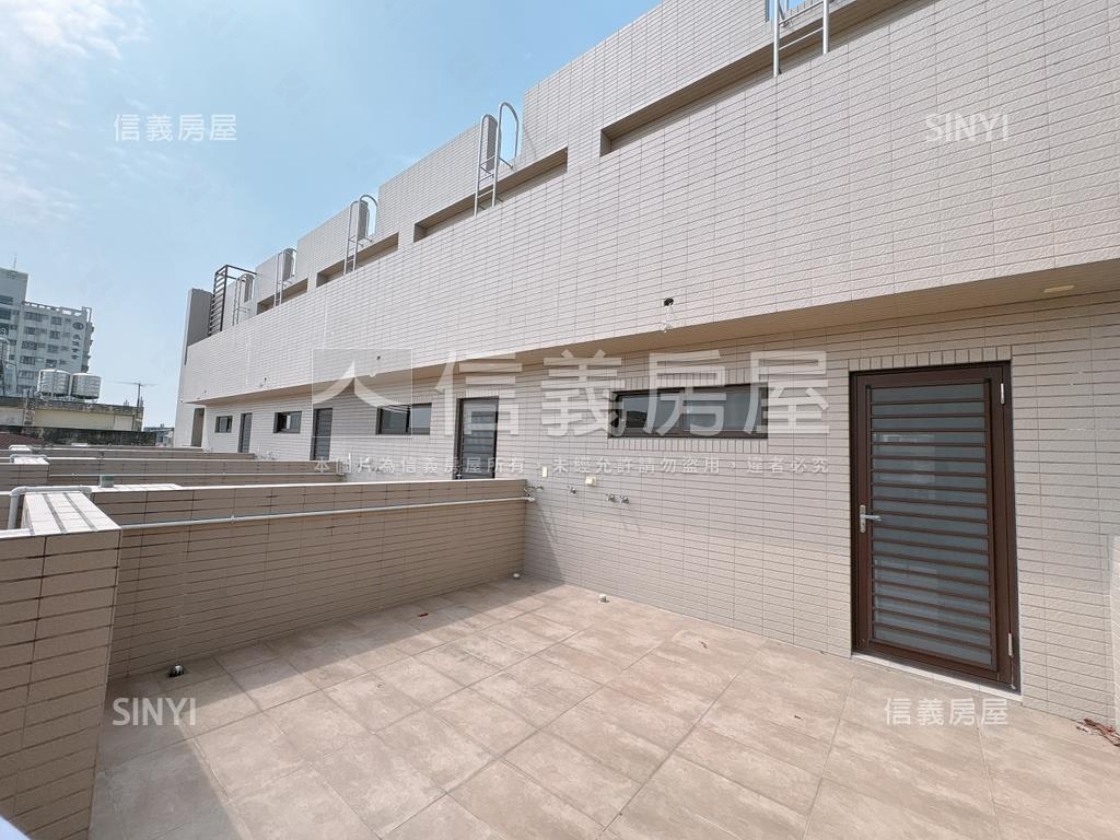 近市場商圈臨路黃金店住Ｃ房屋室內格局與周邊環境