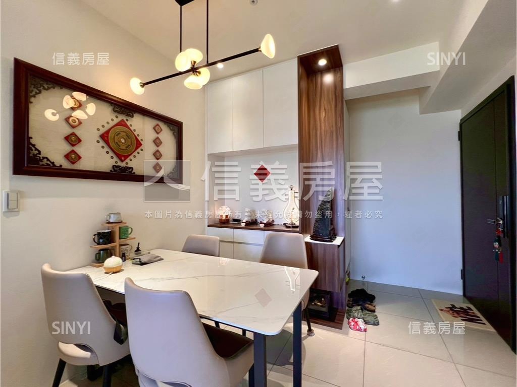 微笑時代精裝三房平車房屋室內格局與周邊環境