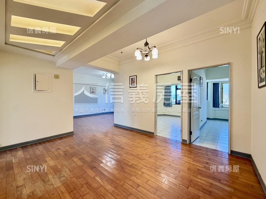 民生皇家景觀亮美四房平車房屋室內格局與周邊環境