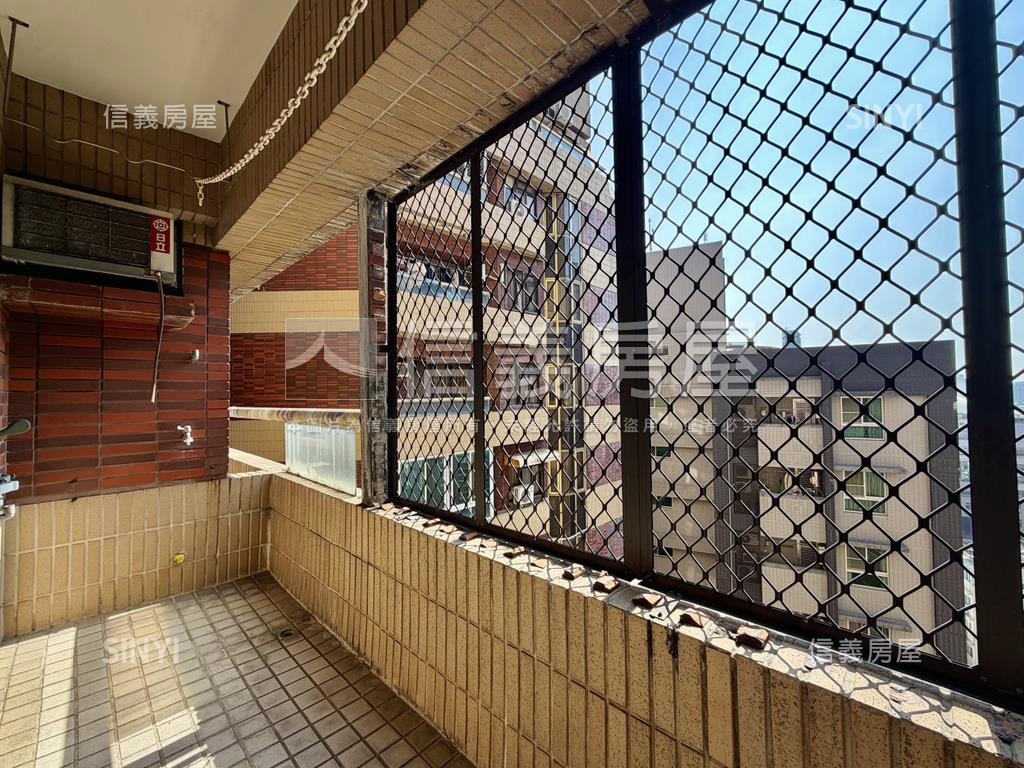 民生皇家景觀亮美四房平車房屋室內格局與周邊環境