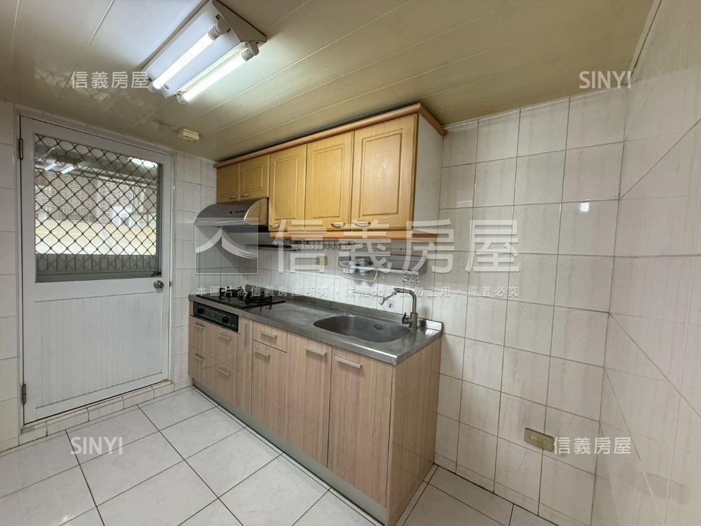 近成大開元溫馨小資美居房屋室內格局與周邊環境