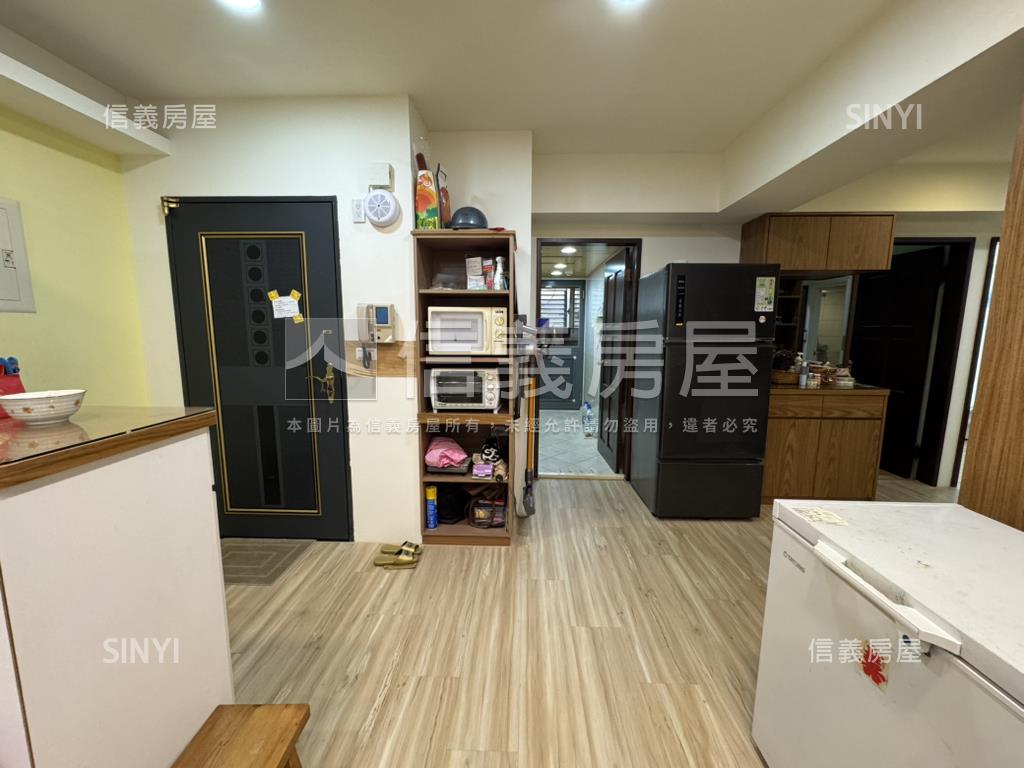 大學園區中壢後站信義東興房屋室內格局與周邊環境