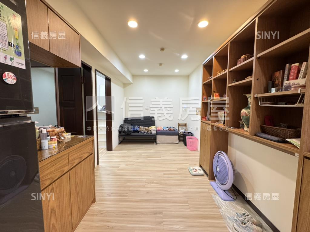 大學園區中壢後站信義東興房屋室內格局與周邊環境