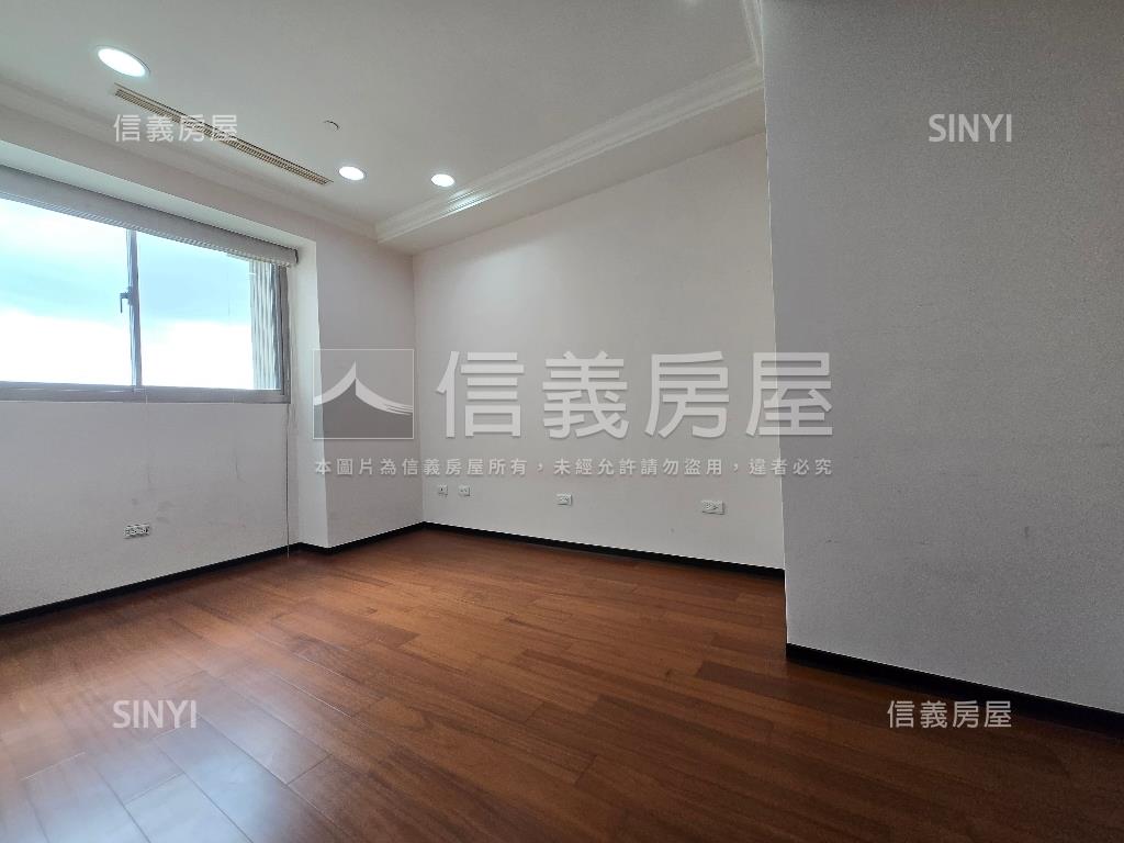 四號公園寶帝電梯三房房屋室內格局與周邊環境