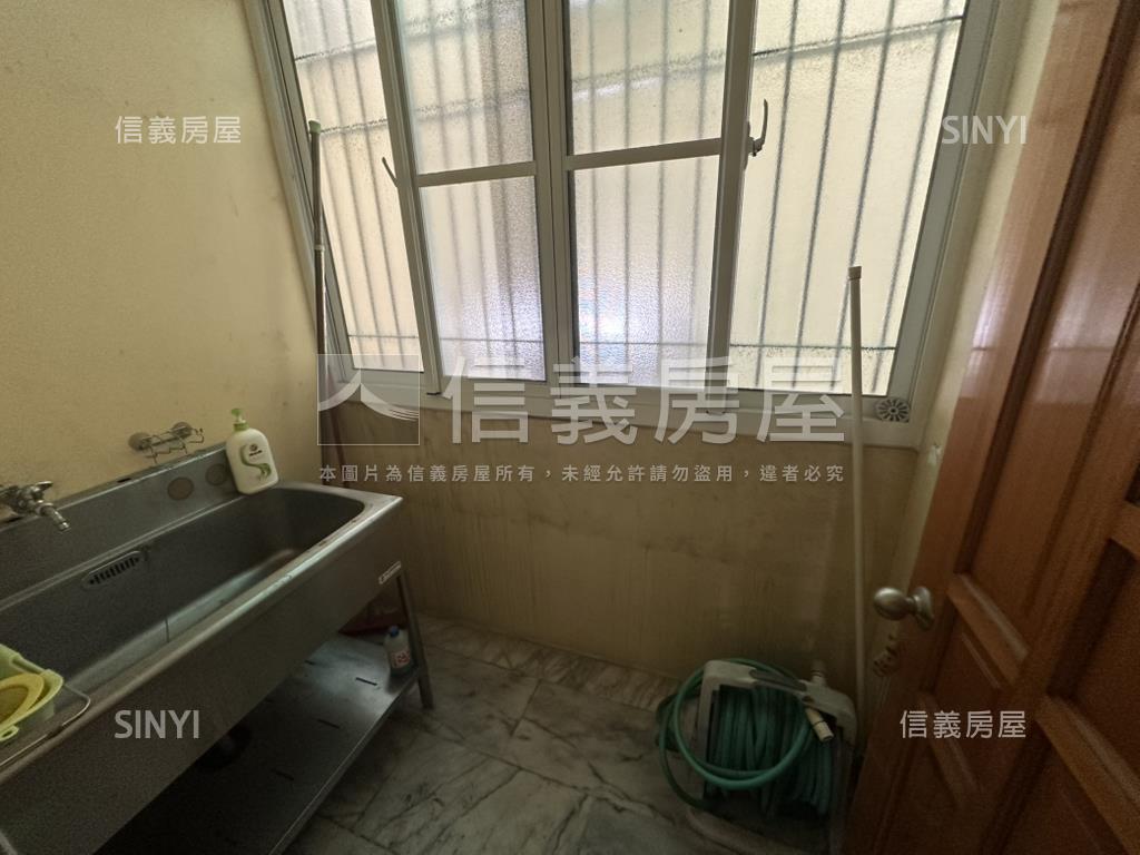 後驛邊間雙拼透天房屋室內格局與周邊環境
