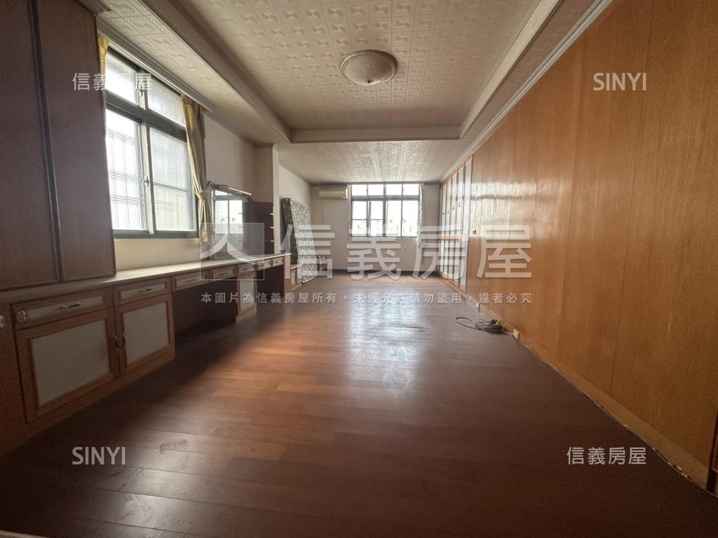 後驛邊間雙拼透天房屋室內格局與周邊環境