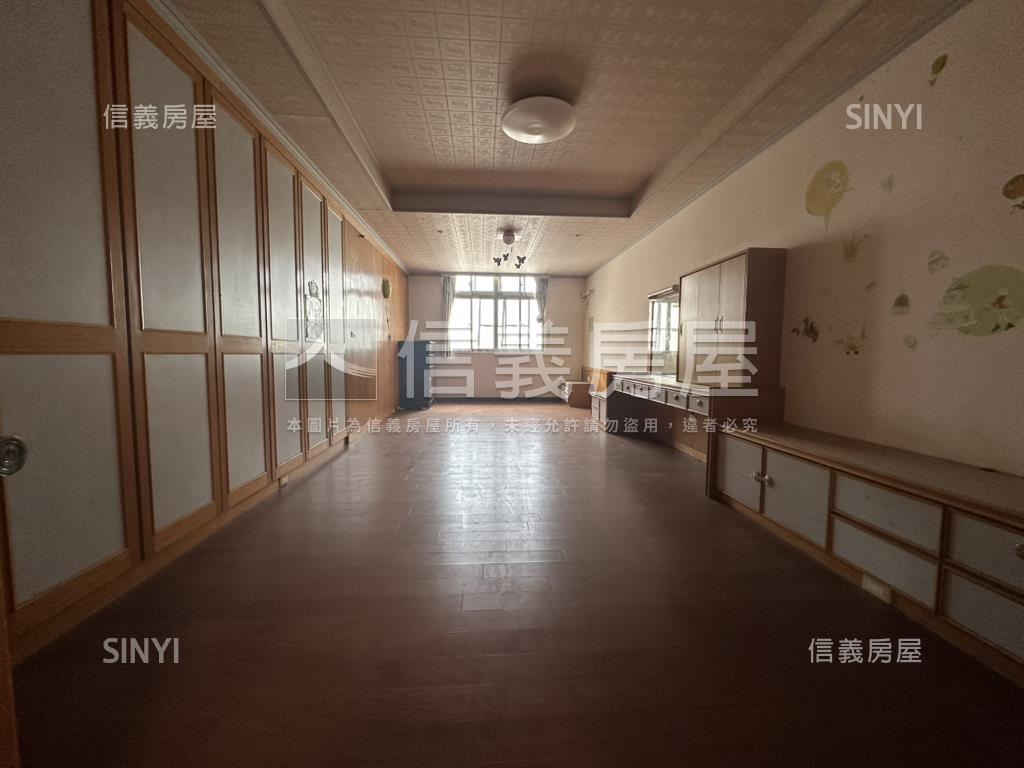 後驛邊間雙拼透天房屋室內格局與周邊環境