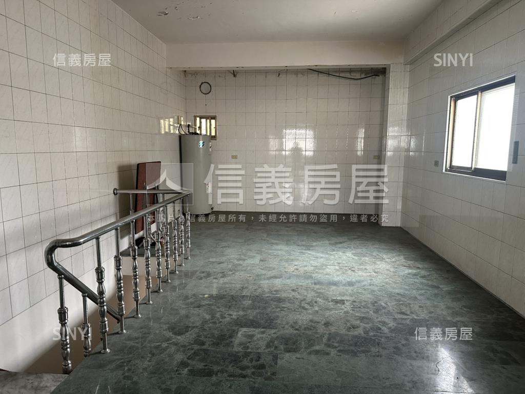 後驛邊間雙拼透天房屋室內格局與周邊環境
