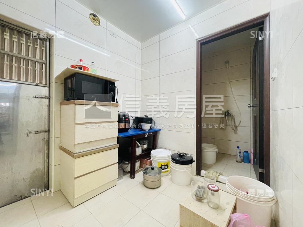 低總價豐德路旁透天房屋室內格局與周邊環境