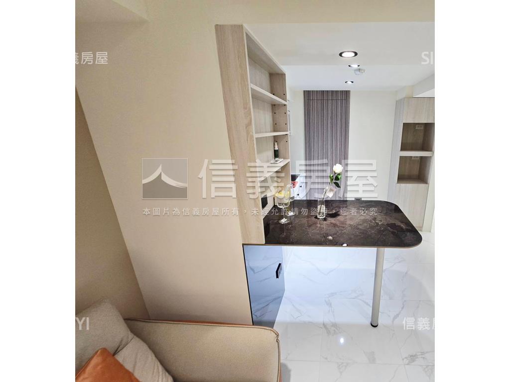 三民捷運精裝電梯２房房屋室內格局與周邊環境