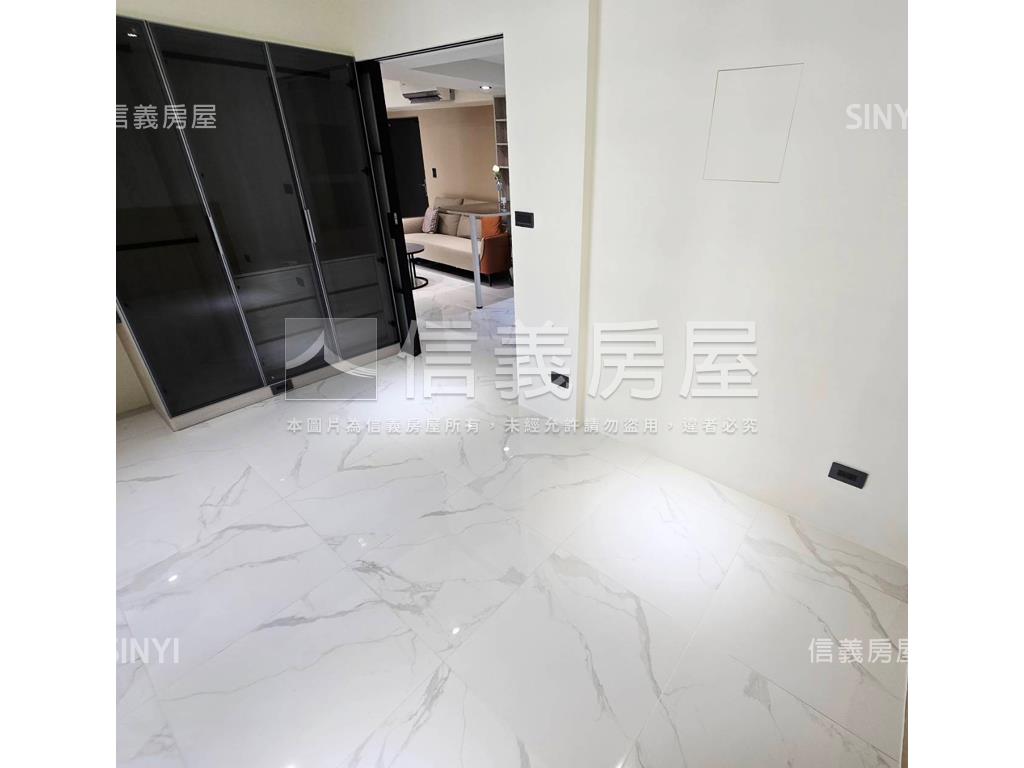 三民捷運精裝電梯２房房屋室內格局與周邊環境