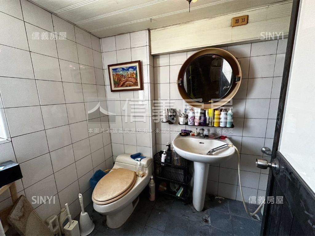 民族車站店面透天房屋室內格局與周邊環境