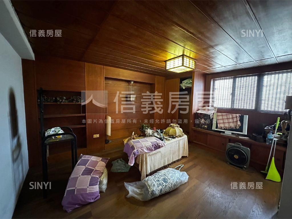 民族車站店面透天房屋室內格局與周邊環境