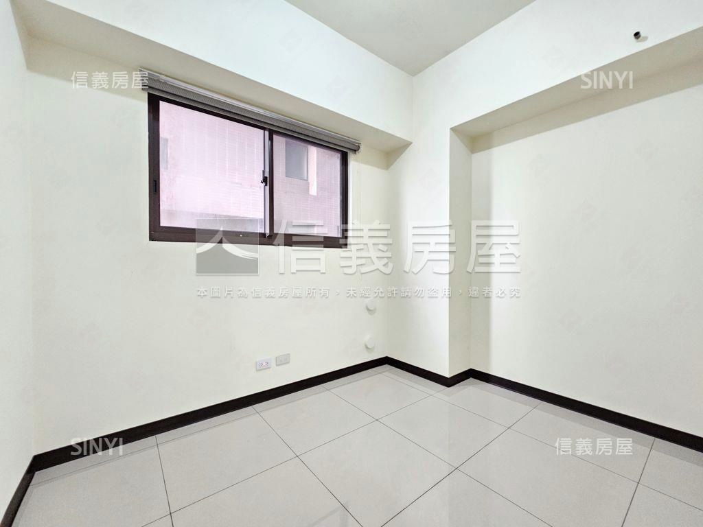 綠城市優質採光三房車位房屋室內格局與周邊環境