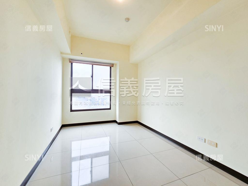 綠城市優質採光三房車位房屋室內格局與周邊環境