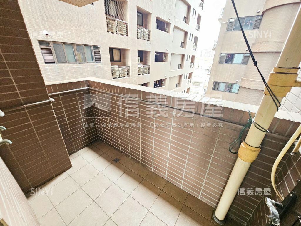 綠城市優質採光三房車位房屋室內格局與周邊環境