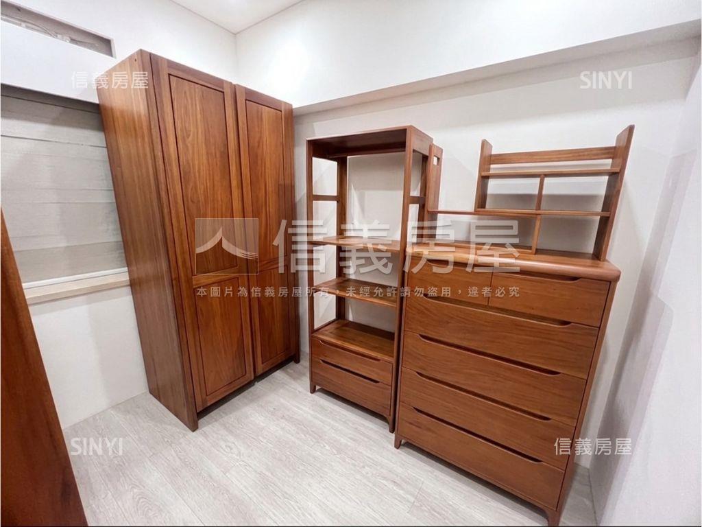左營高鐵樹海景觀三房平車房屋室內格局與周邊環境