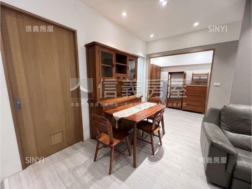 左營高鐵樹海景觀三房平車房屋室內格局與周邊環境