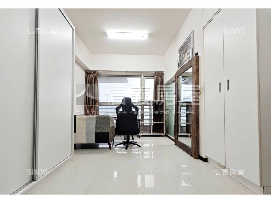 山林海河景捷運美套房房屋室內格局與周邊環境