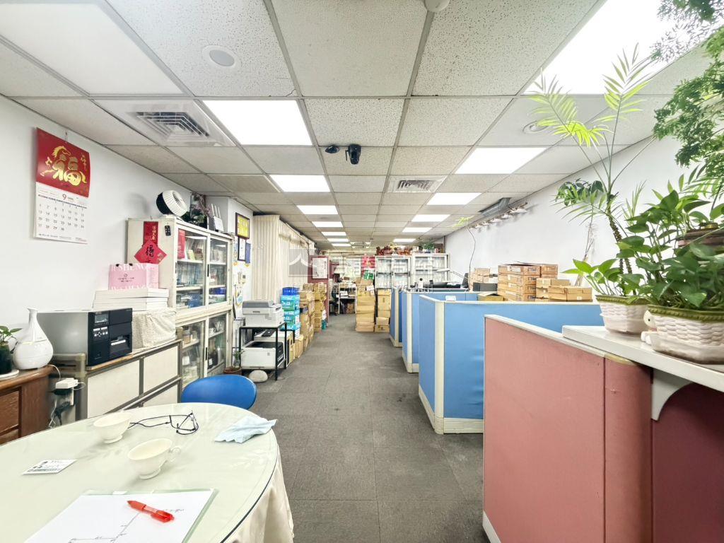 中和捷運✦黃金幹線辦公房屋室內格局與周邊環境