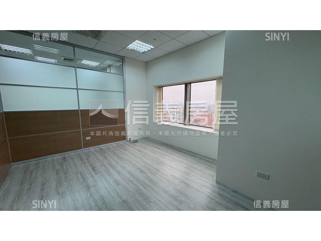 汐止Ｕ－ＴＯＷＮ三戶組合房屋室內格局與周邊環境