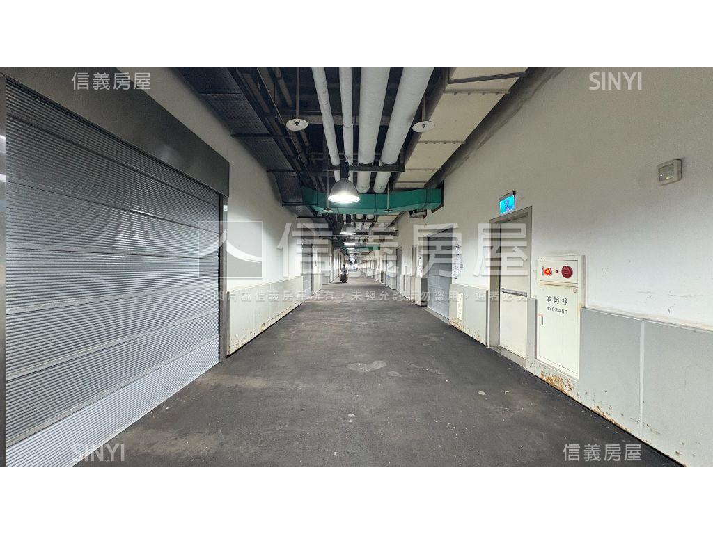 汐止Ｕ－ＴＯＷＮ三戶組合房屋室內格局與周邊環境