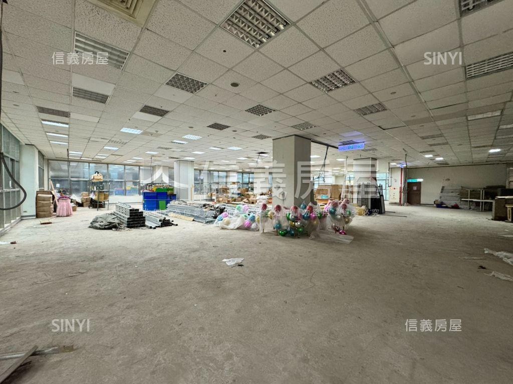 北車雙子星旁企業總部十樓房屋室內格局與周邊環境
