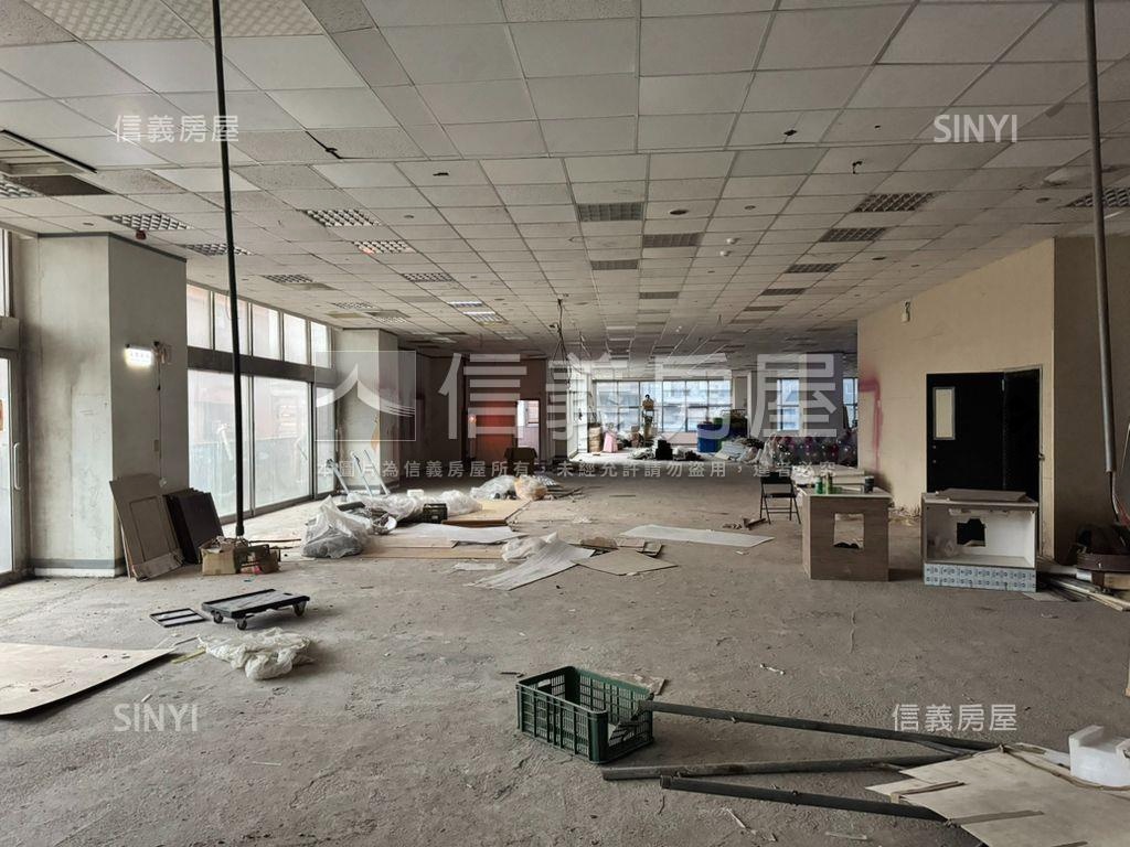 北車雙子星旁企業總部十樓房屋室內格局與周邊環境