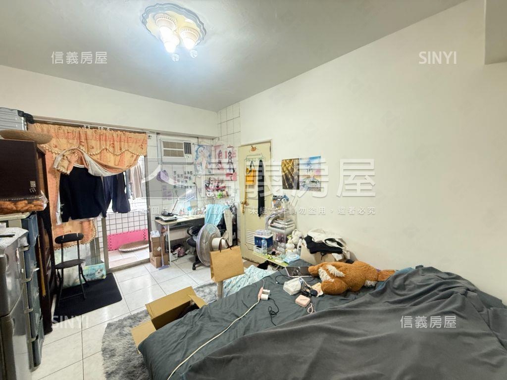 專任、龍華美麗陽台套房房屋室內格局與周邊環境