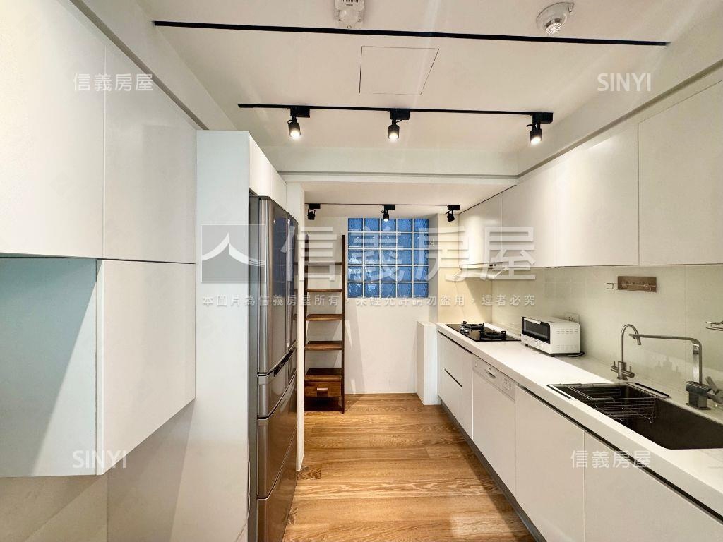 東門捷運電梯美居附車位房屋室內格局與周邊環境