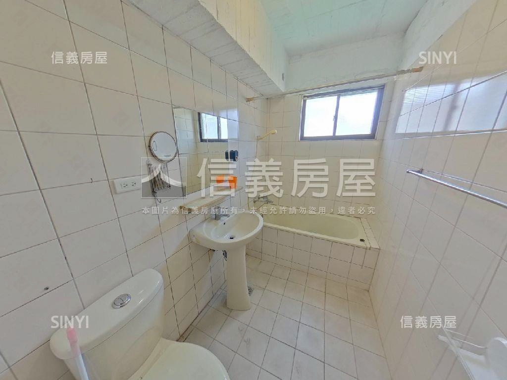 崇光國小旁大三房車位房屋室內格局與周邊環境
