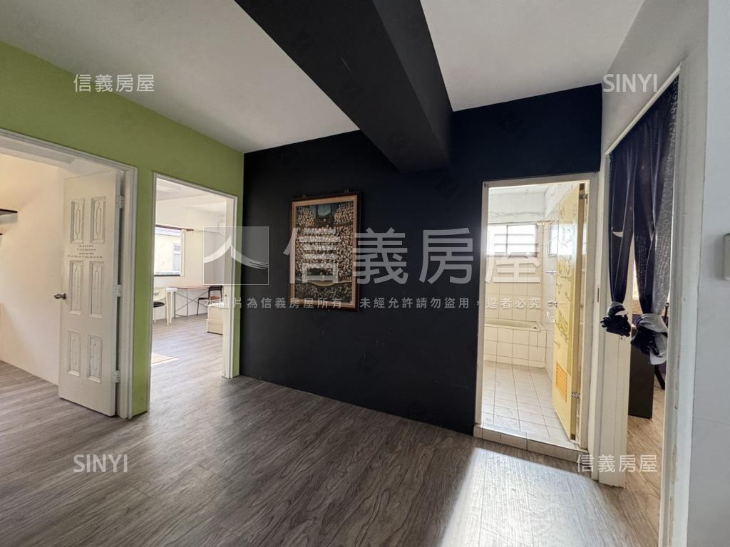 崇光國小旁大三房車位房屋室內格局與周邊環境