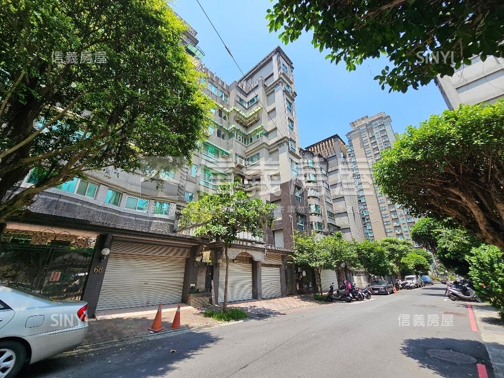 中央三街林蔭車庫邊間一樓房屋室內格局與周邊環境
